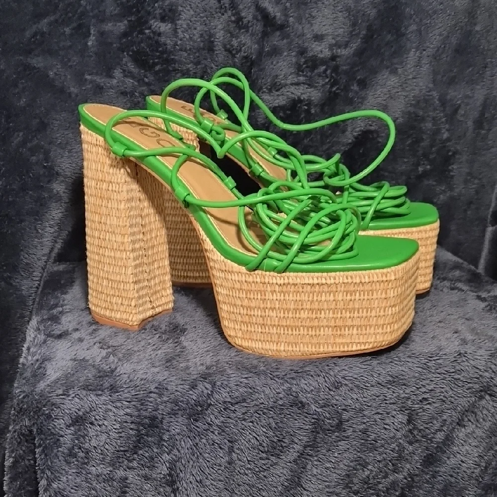 EGO Vibrant Green and Tan Platform Sandals - Picture 3 of 6